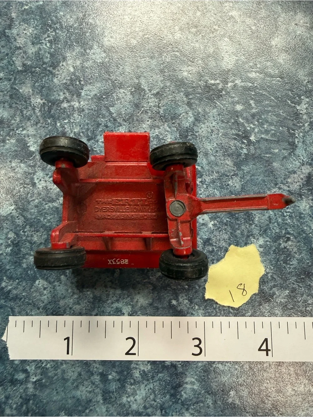 ERTL- Vintage 1/64 scale red harvester and matched grain wagon (set of 2 pieces)